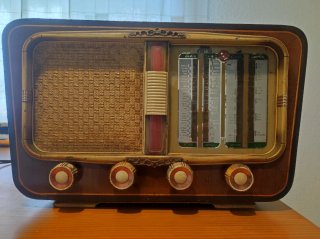 Radio Antigua de Válvulas (Años 40/50)