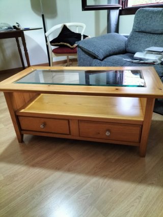 Mesa de centro de madera y cristal con cajones