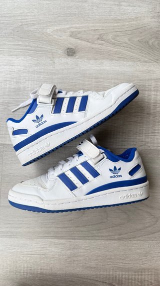 Zapatillas Adidas Forum Low Blanco y Azul