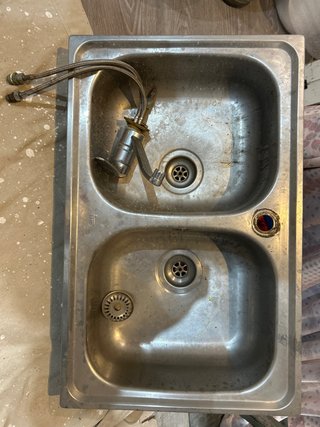Fregadero Teka de dos senos con grifo 79 x50