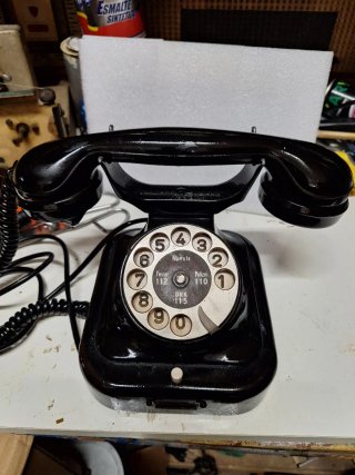 Teléfono Antiguo de Baquelita