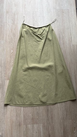 Falda Uniqlo Verde Oliva