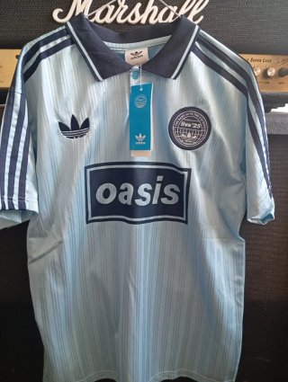 Camiseta Adidas Oasis Live '25