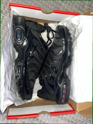 Nike Air Max Plus Triple Black Talla 43