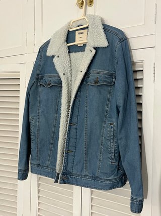 Chaqueta Vaquera Vans con Borrego