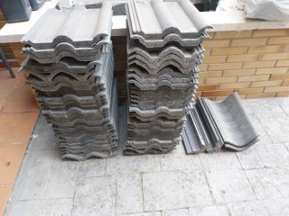 Lote de Tejas de Hormigón Gris