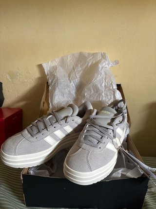 Zapatillas Adidas Gris