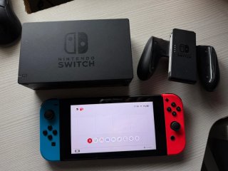 Nintendo Switch V2 + Accesorios + SD256GB
