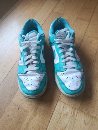 Zapatillas Nike Turquesa y Blancas