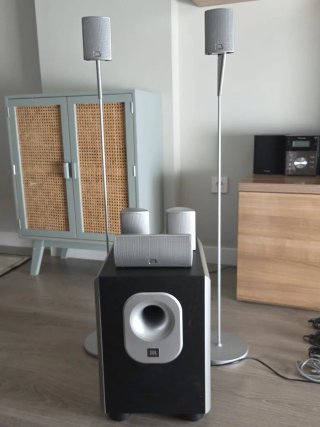 Conjunto Altavoces y Subwoofer JBL SCS 140/230