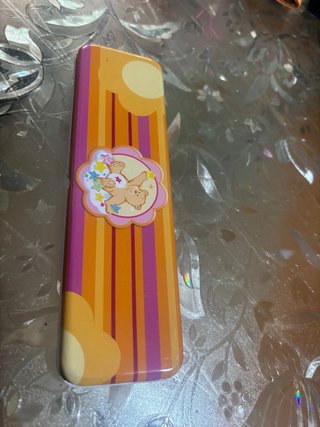 Estuche de chapa de oso amoroso
