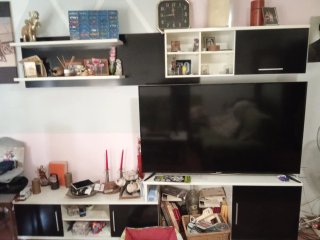 Mueble de comedor blanco y negro