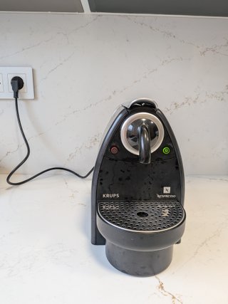 Cafetera Nespresso Krups XN 2001