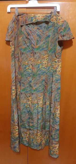 Vestido estampado de manga corta con botones L