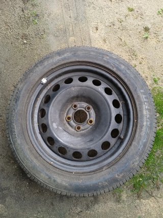 Rueda Bridgestone Turanza 205/55R16 con Llanta 16"