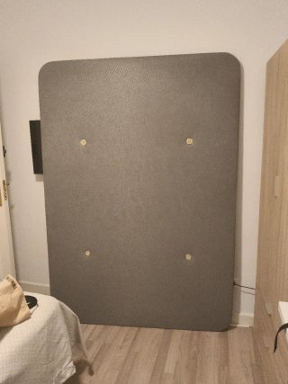 Somier Tapizado 135 cm Poco uso. Incluye patas