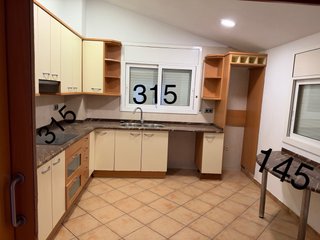 Muebles de cocina con fregadero y vitro
