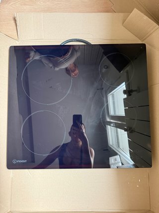 Placa de inducción Indesit