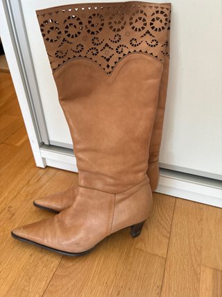 Botas de piel altas color marrón