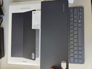 Samsung Book Cover Keyboard Slim Tab S11