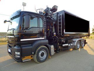 MAN TGS 26 440-CAMIONES GANCHO + GRUA