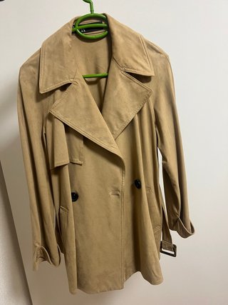 Chaqueta tipo trench Zara beige