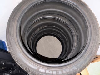 Neumáticos de Nieve Petlas 225/45 R19