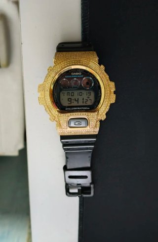 Reloj Casio G-Shock DW-6900 Dorado