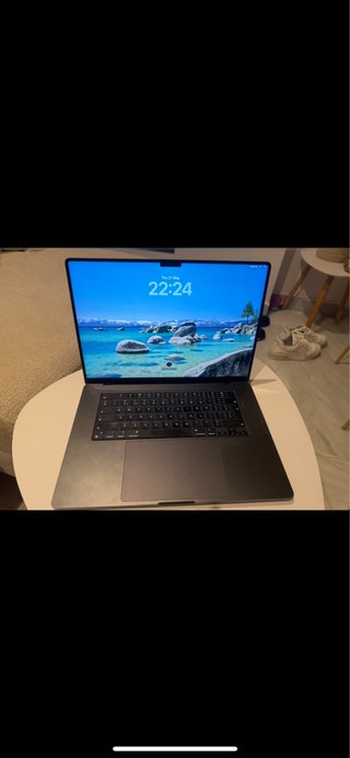 MacBook Pro M3 36GB RAM 512GB SSD