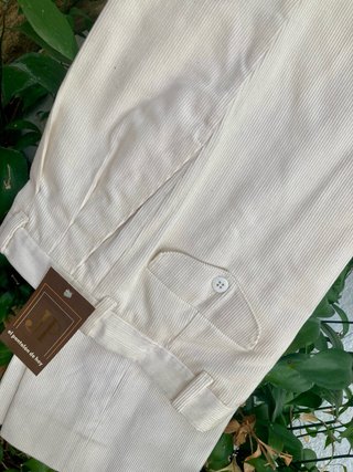 Pantalón de Pana Beige con Pinzas