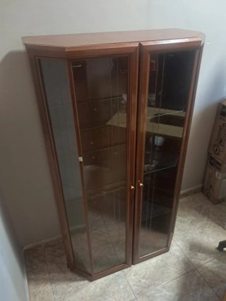 Vitrina de Madera y Cristal