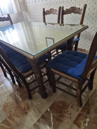 Mesa de Madera con Cristal y 6 Sillas