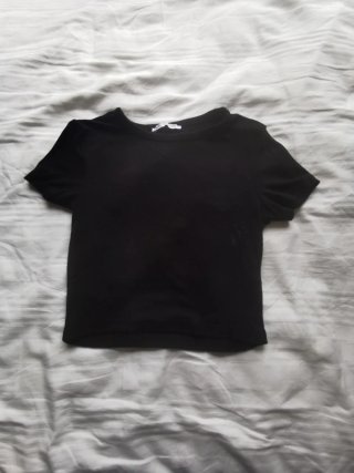 Top corto negro Zara talla M