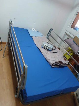 Cama Abatible Eléctrica con Colchón