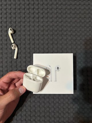 Apple AirPods 1 (para piezas)