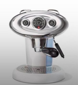 Cafetera Illy nueva