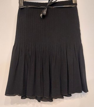 Falda Emporio Armani talla 42 super elegante