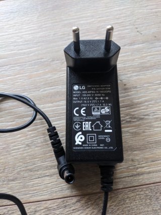 Alimentatore LG 19V 1.7A ADS-40FSG-19
