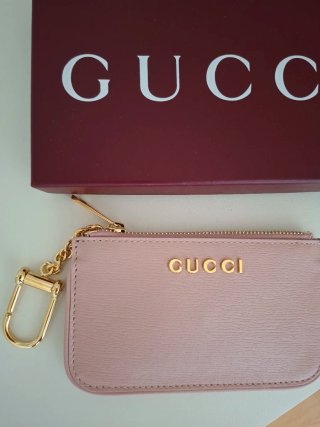 Monedero y llavero Gucci