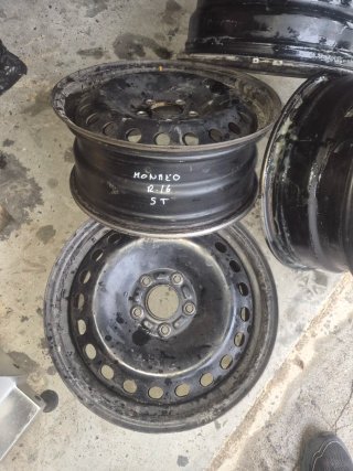 Llantas de Acero Ford Mondeo/Focus R16 3 tapacubos