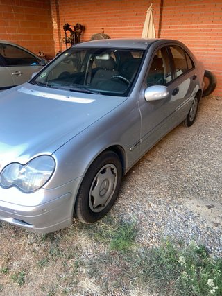 Mercedes-Benz Clase C 2004