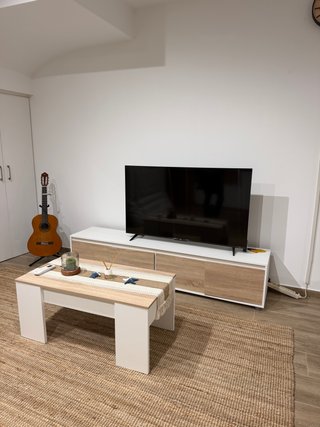 Conjunto Muebles Comedor: Mesa y Mueble TV