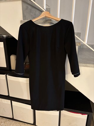 Vestido Negro Minimalista