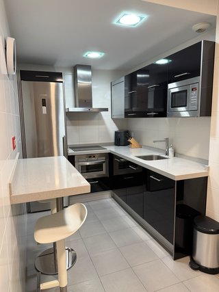 Cocina completa con electrodomésticos