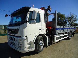 Volvo FM 11 330-CAMIONES GRUA