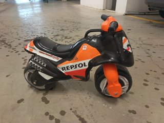Moto Correpasillos Repsol
