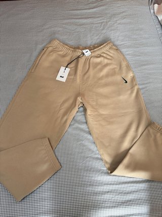 Pantalón Nike x Billie Eilish Beige