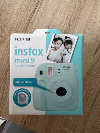 Cámara Fujifilm Instax Mini 9