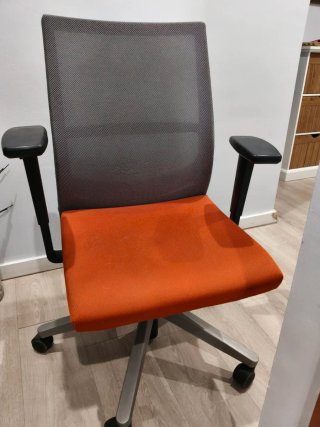 Silla de escritorio ergonómica
