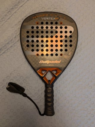 Pala de Pádel Bullpadel Vertex 04 2025